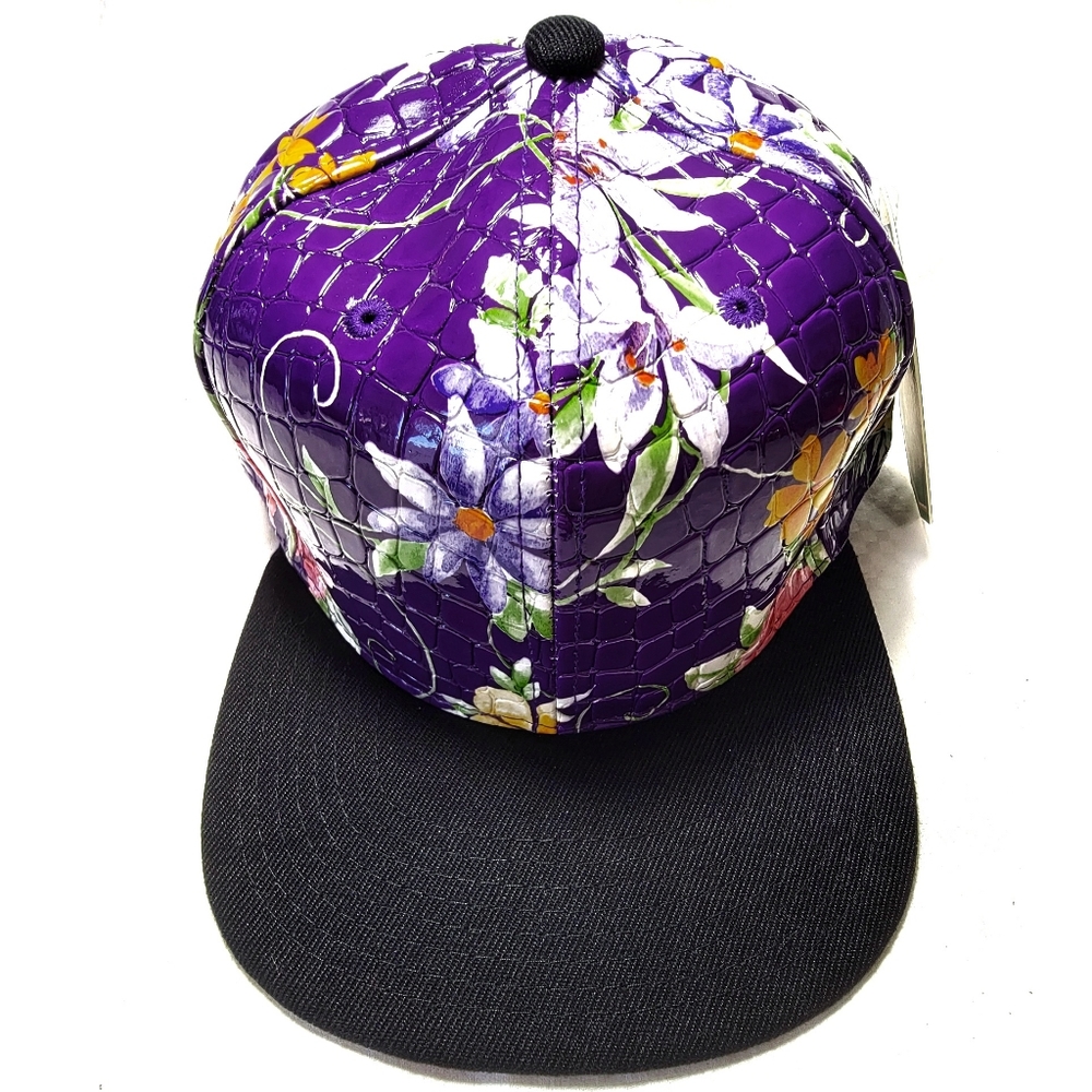 `H25452 NWT Snapback/Baseball Cap - Flower & Alligator Skin Print Flowers